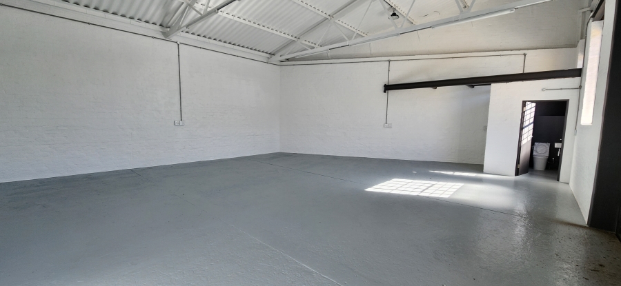 To Let Commercial Property for Rent in Montague Gardens Western Cape